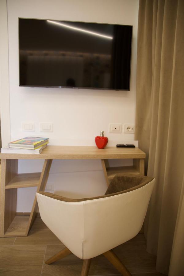 One Design Hotel Римини Экстерьер фото