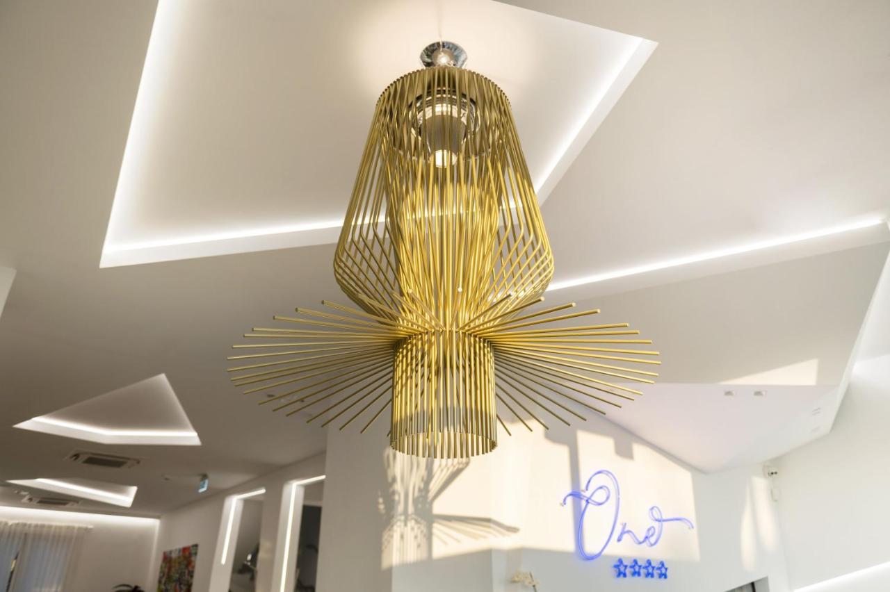 One Design Hotel Римини Экстерьер фото
