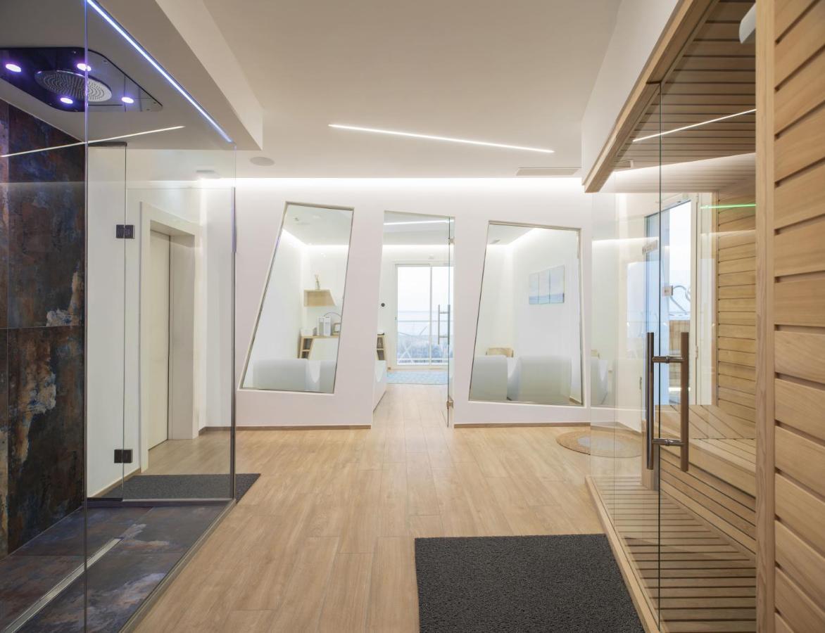 One Design Hotel Римини Экстерьер фото