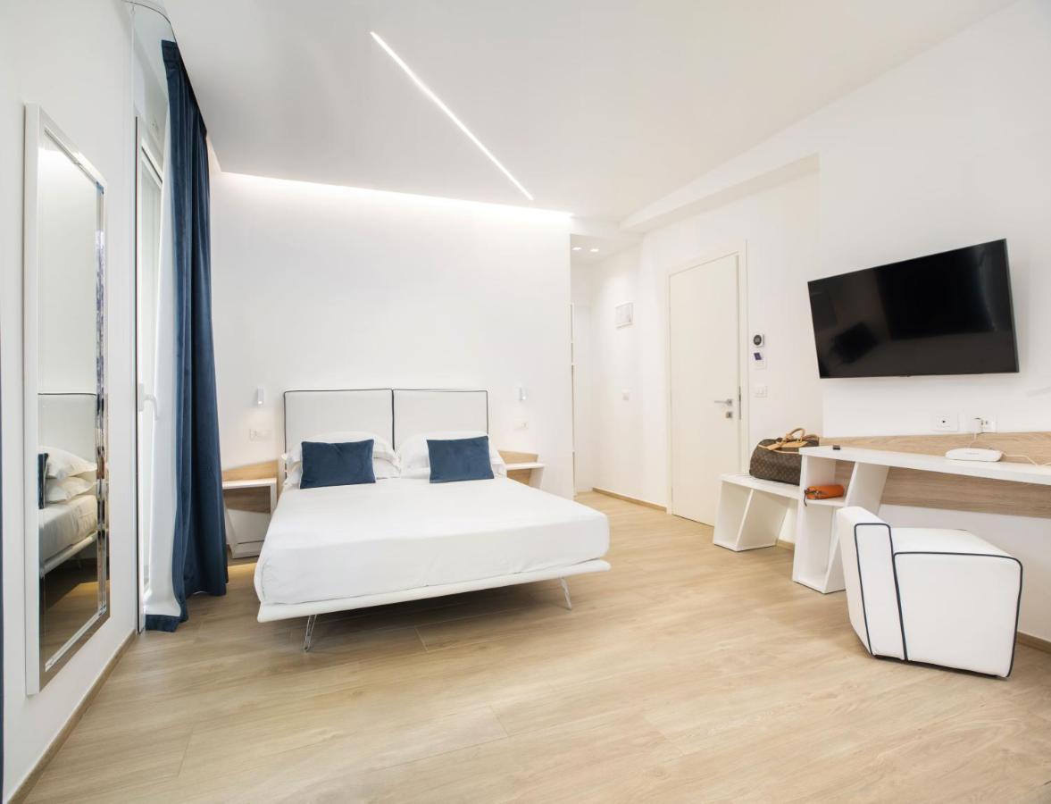 One Design Hotel Римини Экстерьер фото